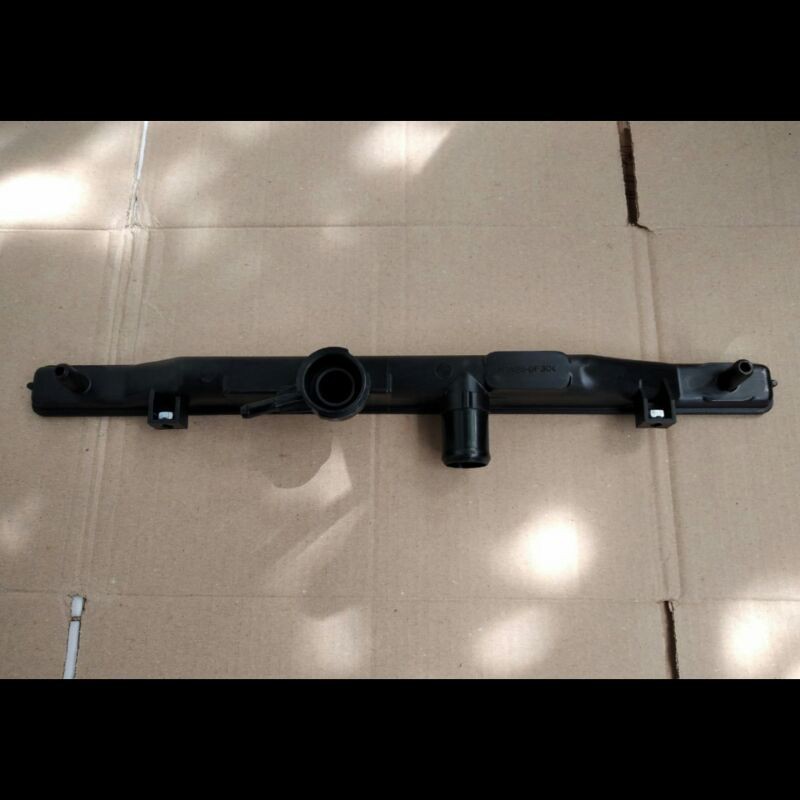 Jual Uppertank Radiator Toyota Avanza 1.3/Avanza old | Shopee Indonesia
