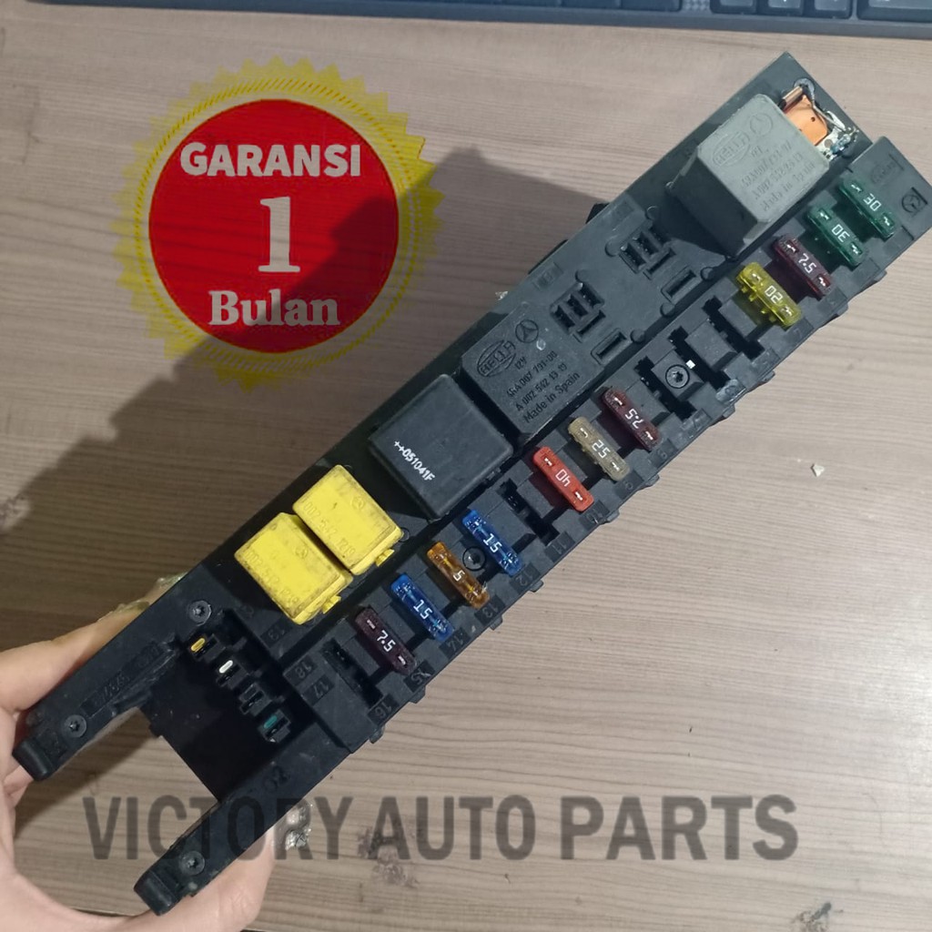 Jual Fuse box Mercedes Benz MB W203 SAM 2035453101 5DK00848642 ORI