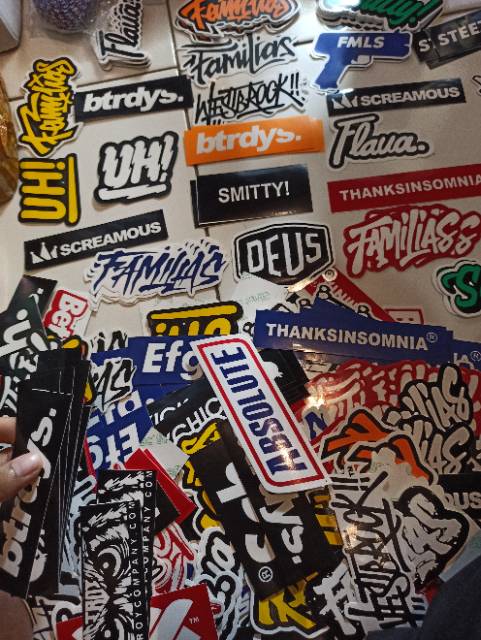 Jual Stiker distro brand isi 50 pcs UKURAN NORMAL Case Phone Aesthetic ...