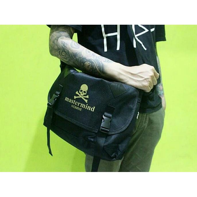 Mastermind homme cheap messenger bag