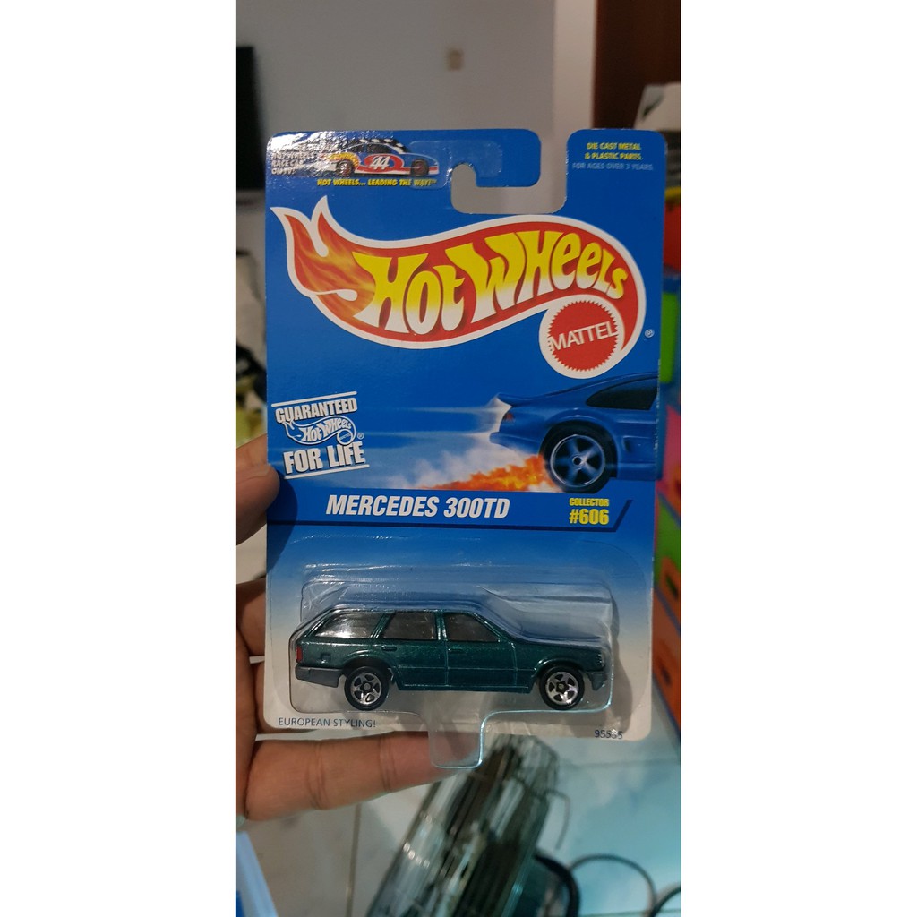 Hot wheels mercedes store 300td