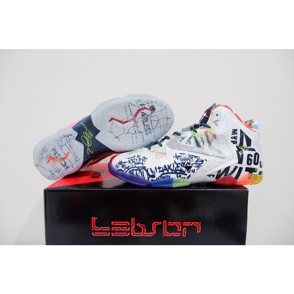 Sepatu basket shop nike lebron 11