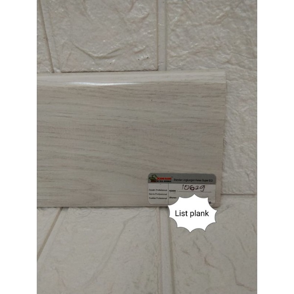 Jual plin pvc / list plank pvc / plint pvc isi 2.4 meter per batang ...