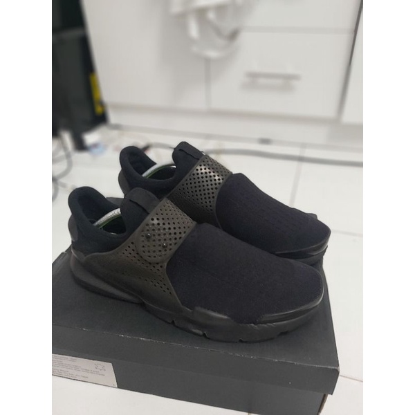 Nike sock dart harga hotsell