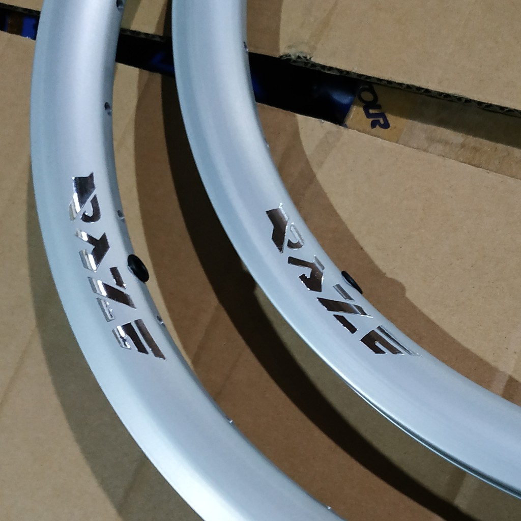 Jual RIM VELG 20 406 RAZE DISC BRAKE 28H | Shopee Indonesia