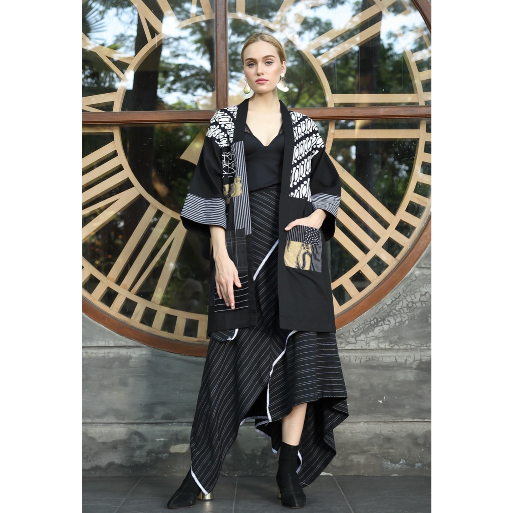 Jual Emmy Thee KKN Outer Look 4 | Shopee Indonesia