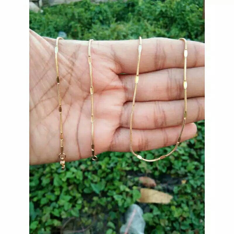 Jual KALUNG TITANIUM MODEL BULAT CEPLES WARNA EMAS 60 CM | Shopee Indonesia