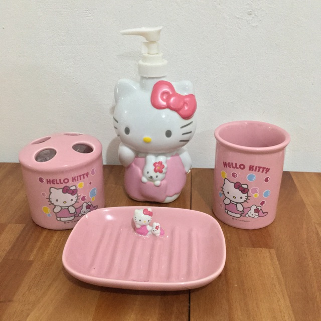 Jual Hello Kitty Bath Set Ceramic / hello kitty bath set keramik ...