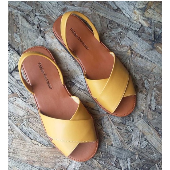 sandal plat