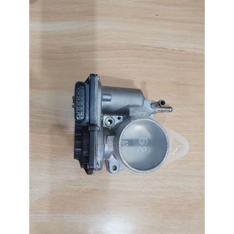 Jual THROTTLE BODY TOYOTA INNOVA REBORN FORTUNER VRZ HILUX REVO BENSIN ...