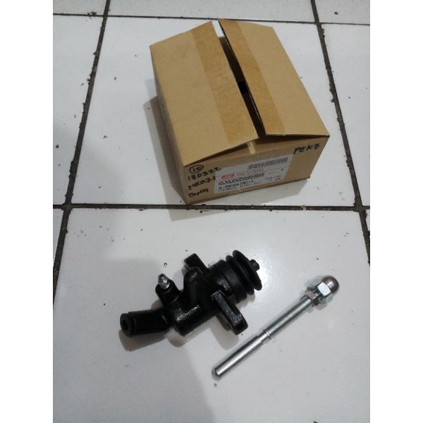 Jual Master Kopling Bawah ELF NKR71 Double Cylinder Clutch | Shopee ...