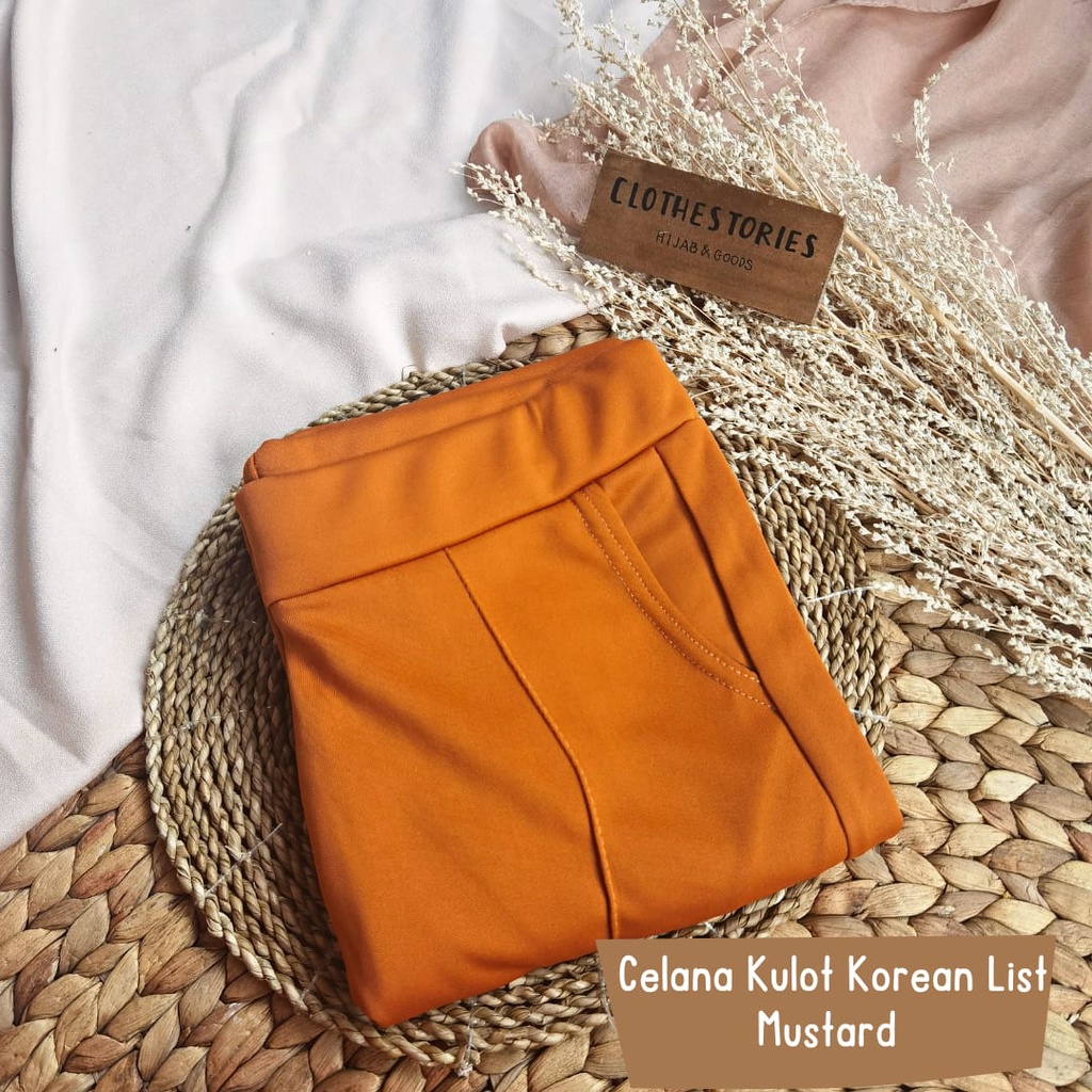 Yigitlar qizni mashinada sikish