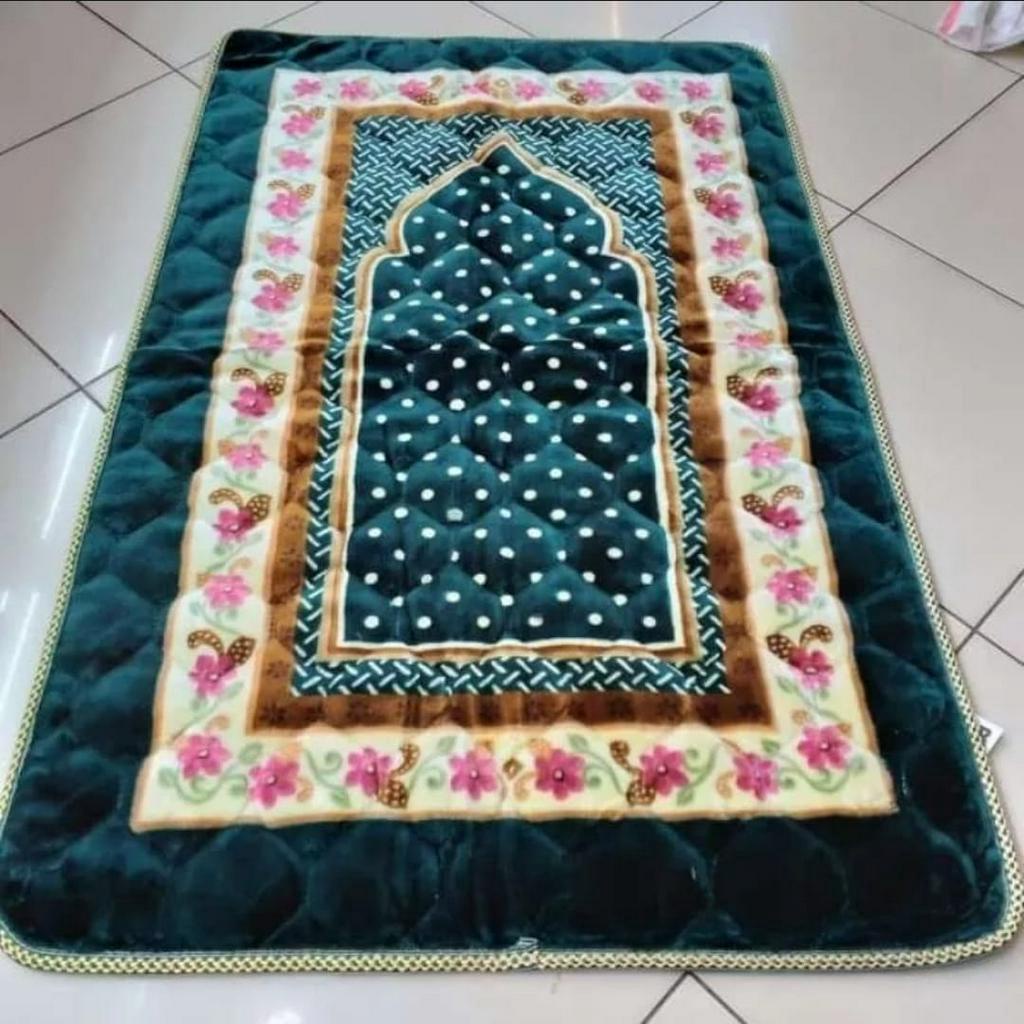 Jual Sajadah Embos Quilting Tebal Lembut / Sajadah Turki Sejadah Tebal ...