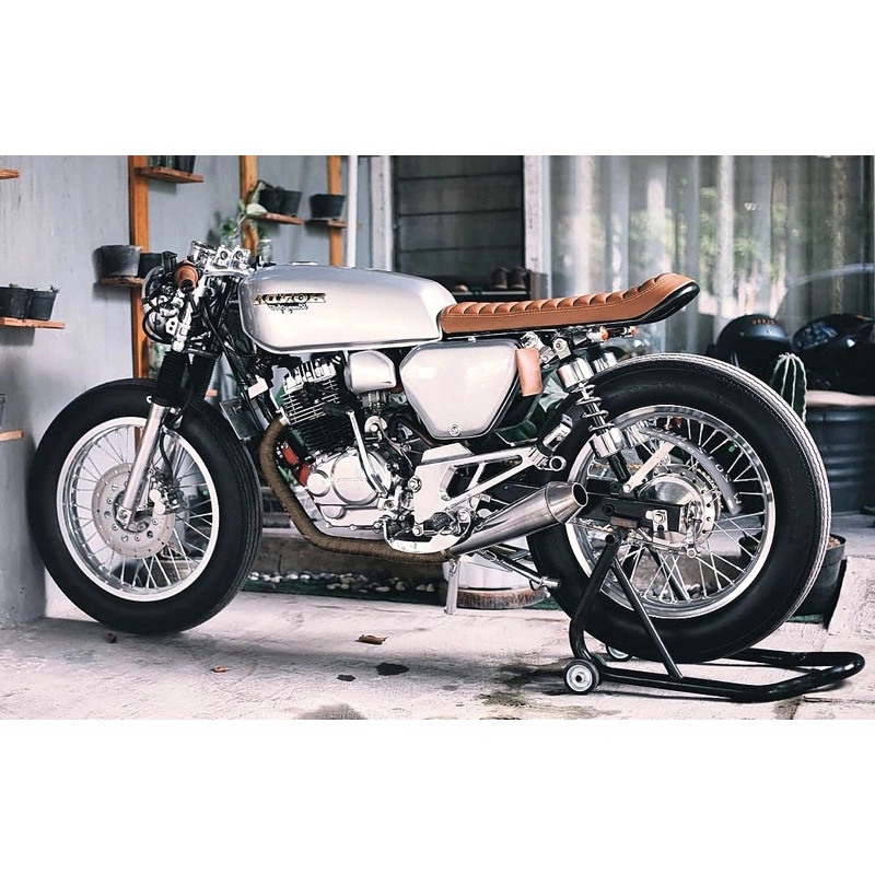 Tren Motor Custom 2024: Flat Tracker dengan Performa Tinggi