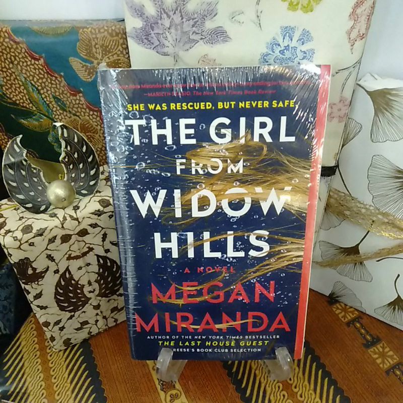 Widow　A　Girl　Shopee　from　Indonesia　Hills:　Novel　Jual　The