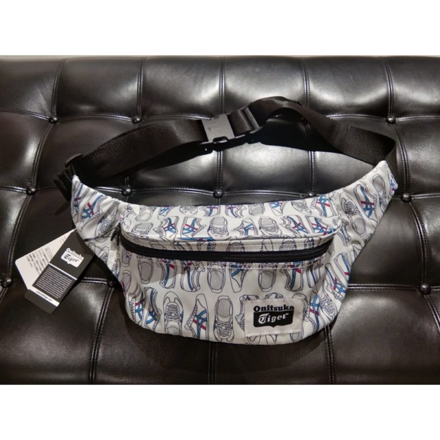 Onitsuka tiger 2025 waist bag