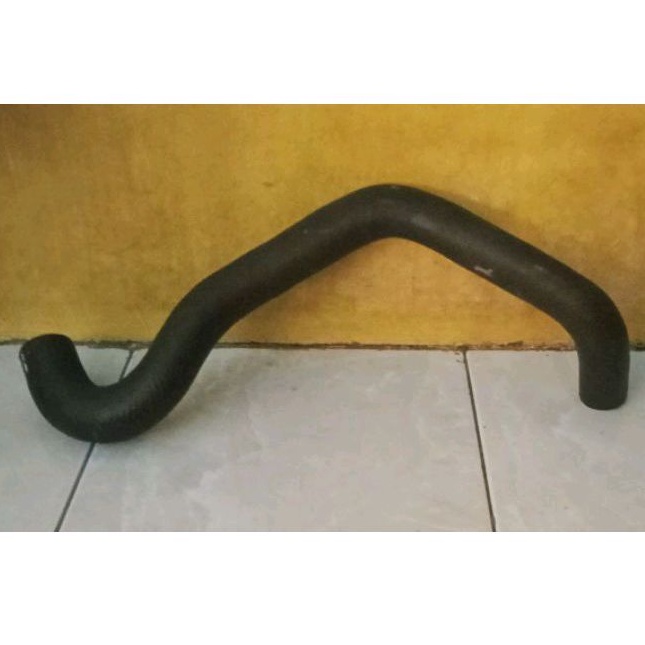 Jual Selang radiator bawah Innova | Shopee Indonesia