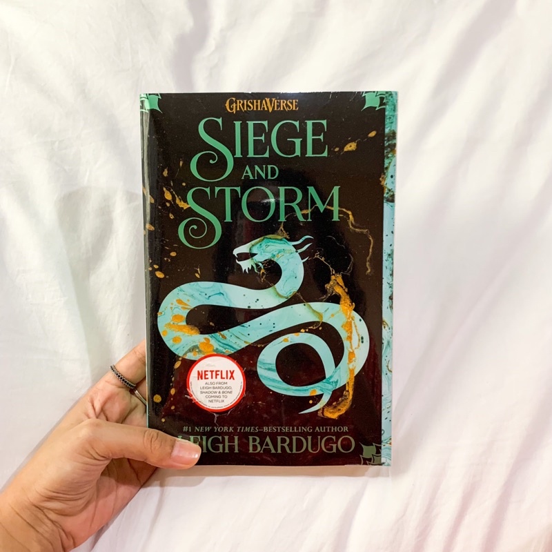 Jual shadow and bone trilogy (ruin and rising, siege and storm) - leigh ...