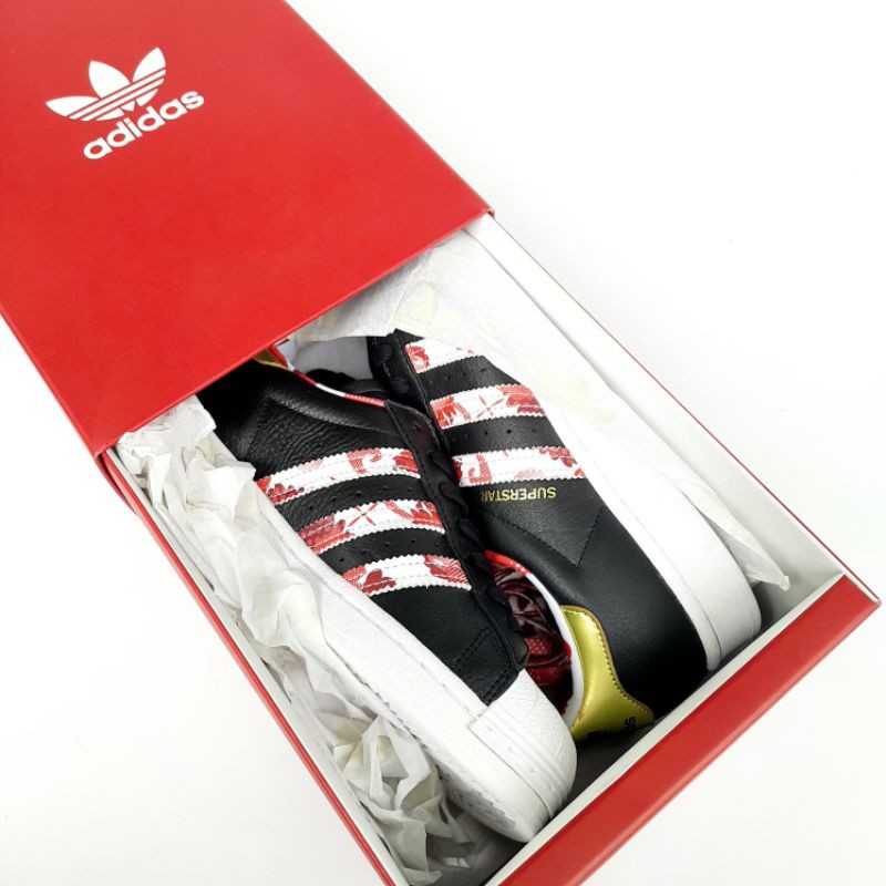 adidas gazelle silver green womens Adidas Superstar FX5571  Kick Theory