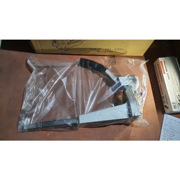 Jual LOCK No.888 HAND STAPLER / STAPLES TANGAN 5/8" 15mm MADE IN JAPAN