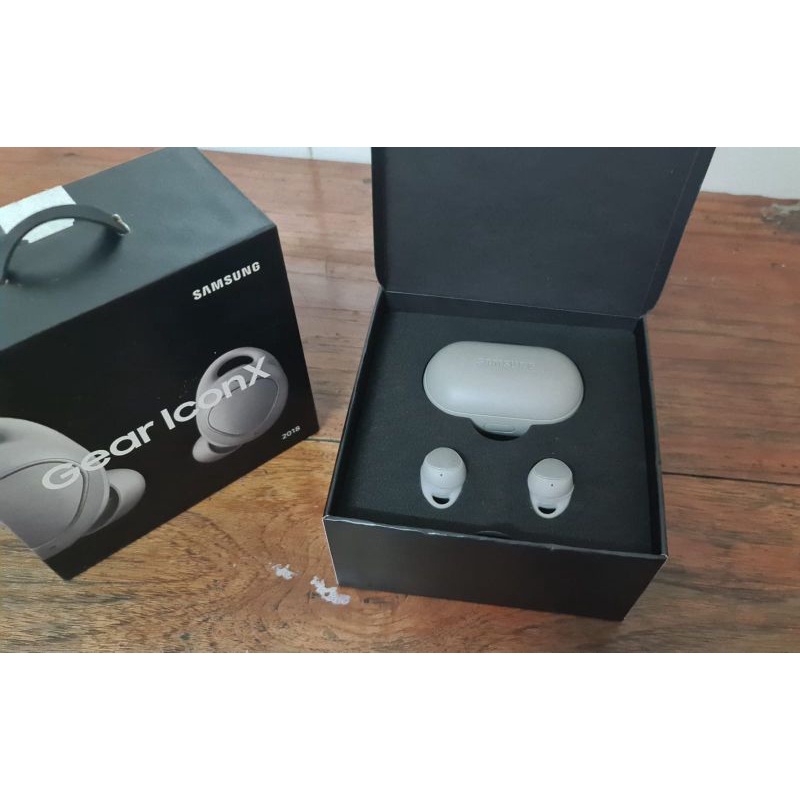 Jual samsung cheap gear iconx 2018