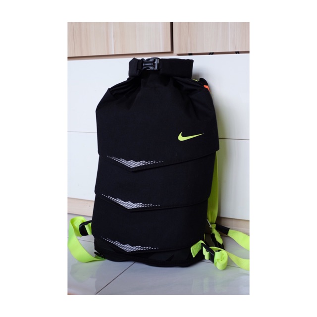 Nike mog bolt sales backpack