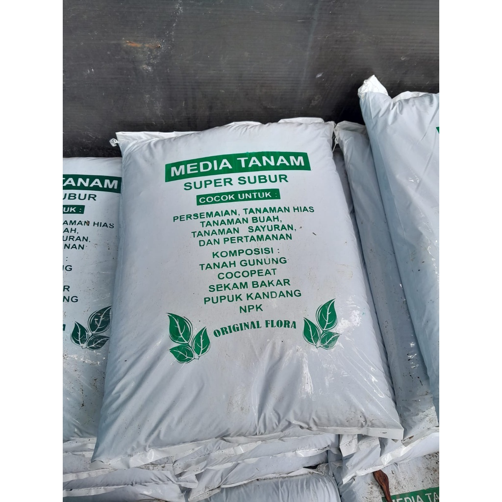 Sekarung Media Tanam Kompos Organic Via (Go-send/Grab) 10 KG