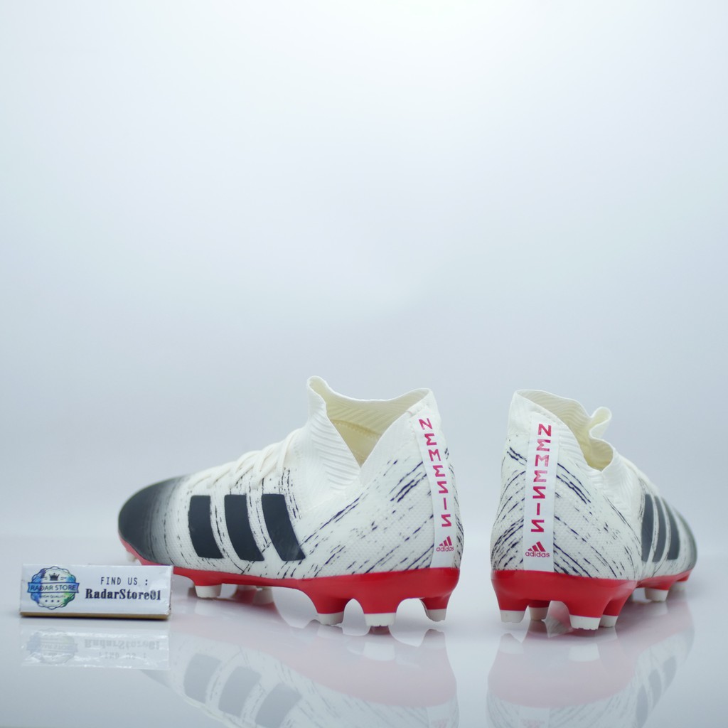 Jual Sepatu Bola Adidas Nemeziz 18.3 FG White Black BB9437 Original BNIB Shopee Indonesia
