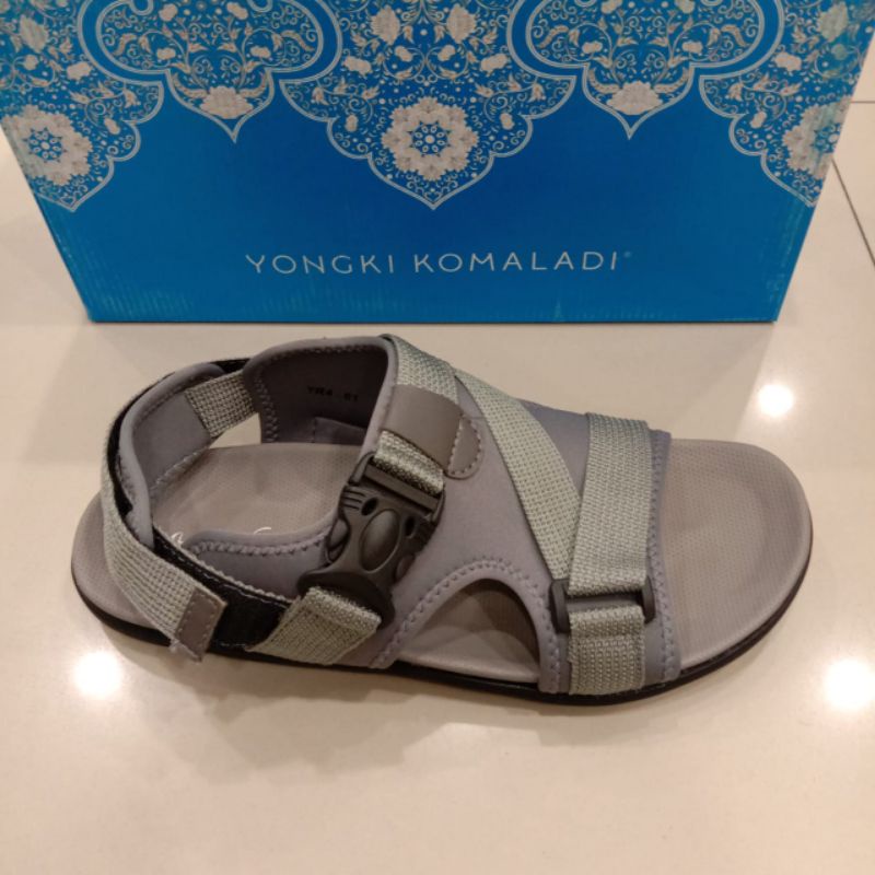 Yongki Komaladi Basic Sandal Slipper Pria main image 1