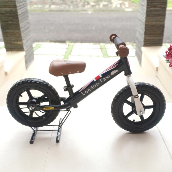 London Taxi Balance Bike Push Bike Kick Bike KickBike