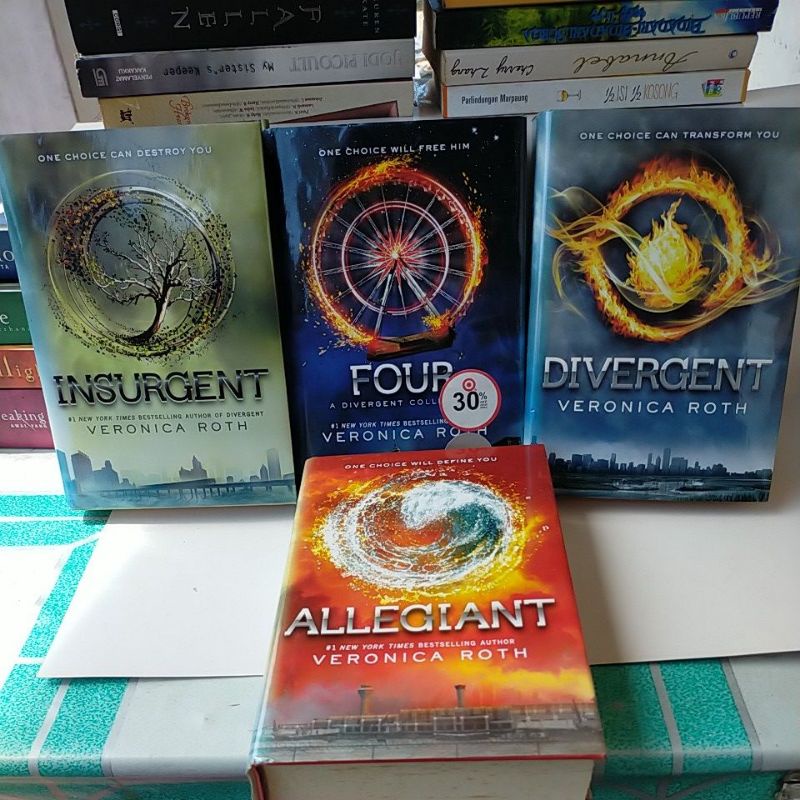 Jual novel four insurgent Divergent Allegiant 1set Shopee Indonesia