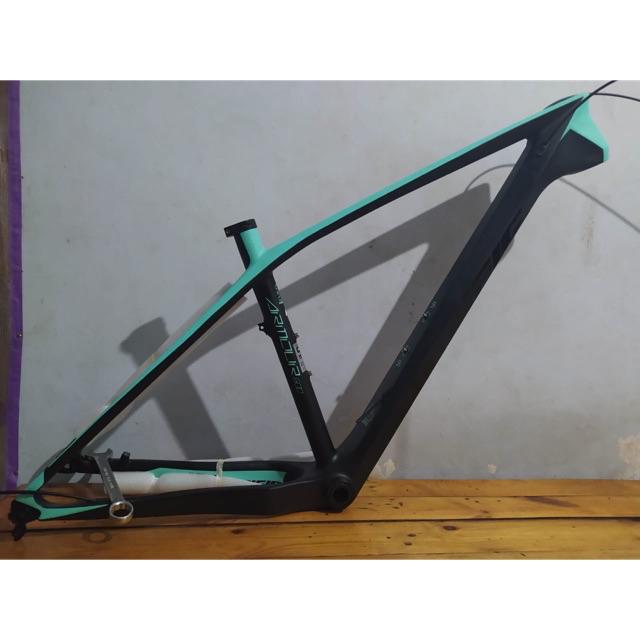 frame pacific carbon