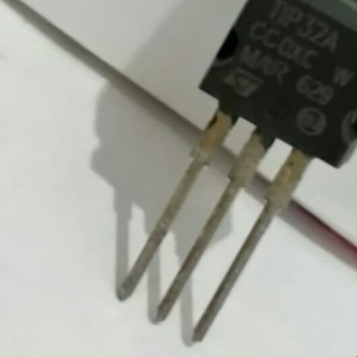 Jual Transistor TR TIP32A | Shopee Indonesia