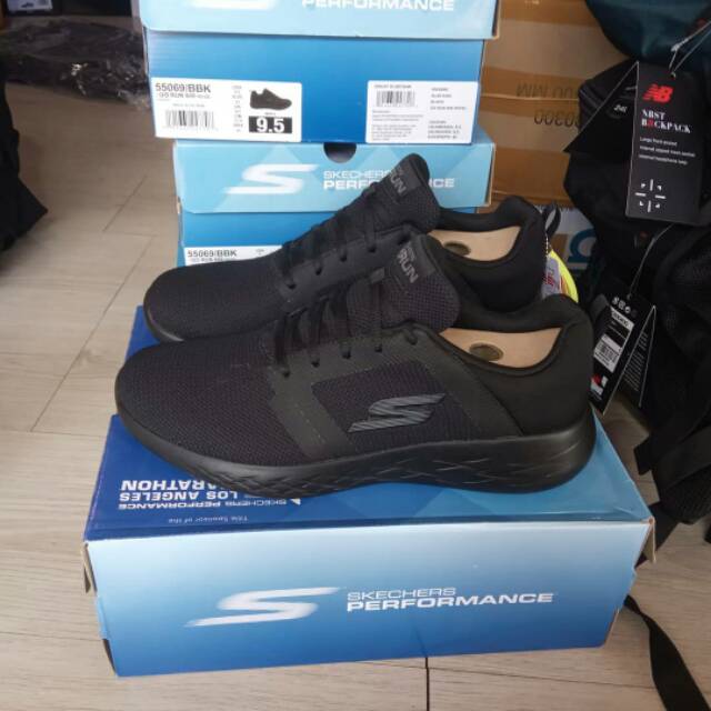 Harga skechers go outlet run 600