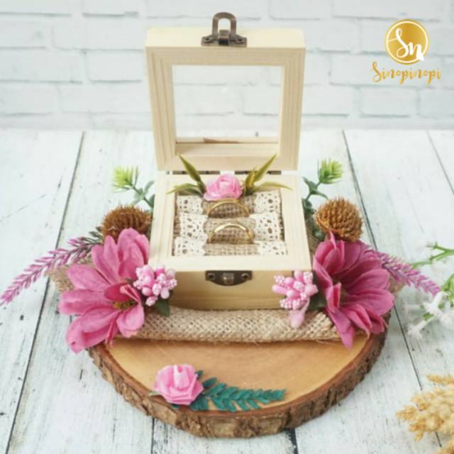 Jual Ring Box Clara Kotak Cincin Kayu Mini Lamaran Nikah Wedding Engagement Shopee Indonesia