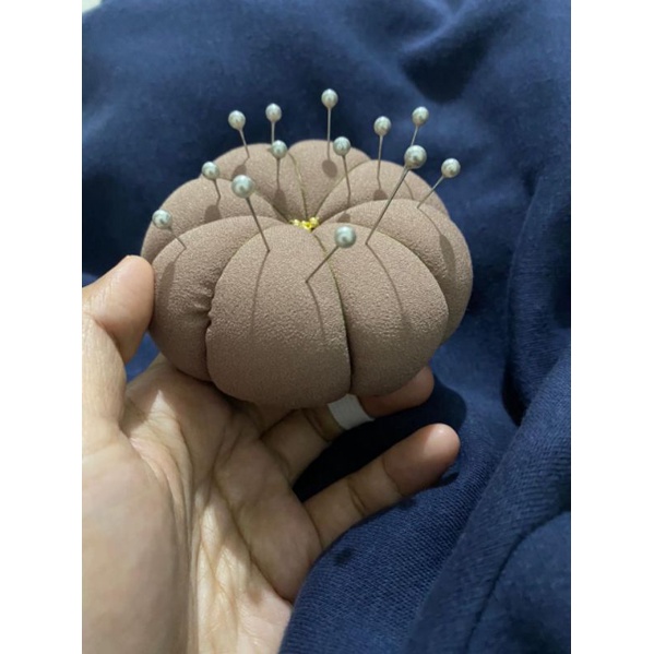 Jual Pin Hijab Bantalan Jarum Pentul Premium Pincushion Jumbo Gelang