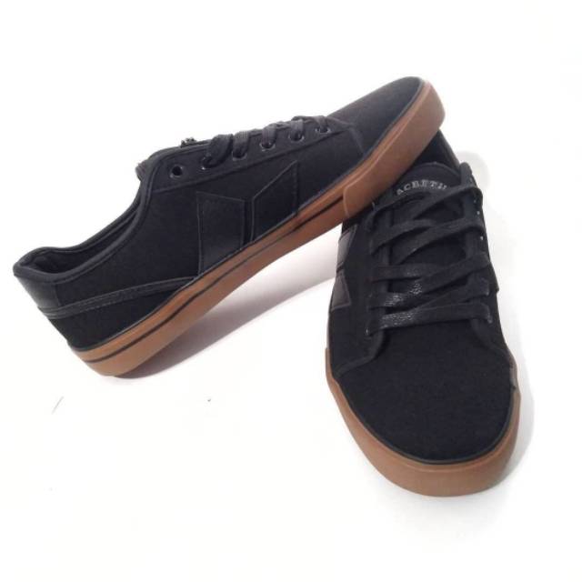 Macbeth james black on sale white