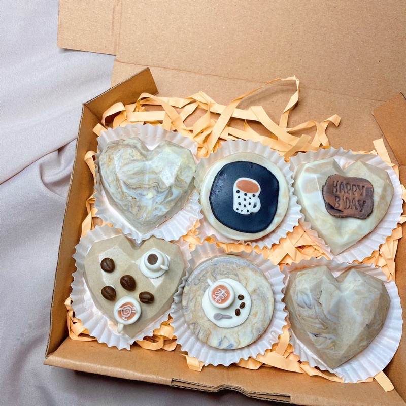 Jual Lynee package kue ulang tahun hampers birthday cake kado