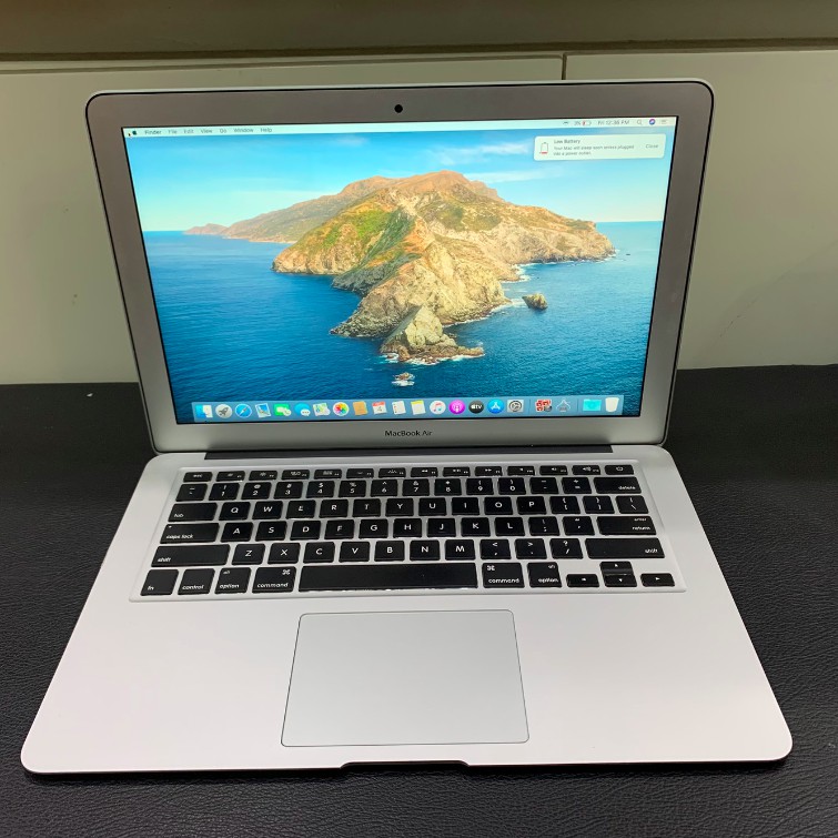 Macbook air 13インチ 2017/ 8GB i5/ 128GB