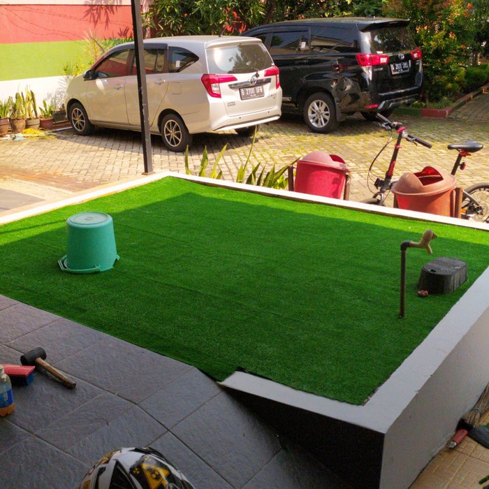 Jual Rumput Sintetis Outdoor Rumput Sintesis Untuk Dekorasi Tebal 1 cm