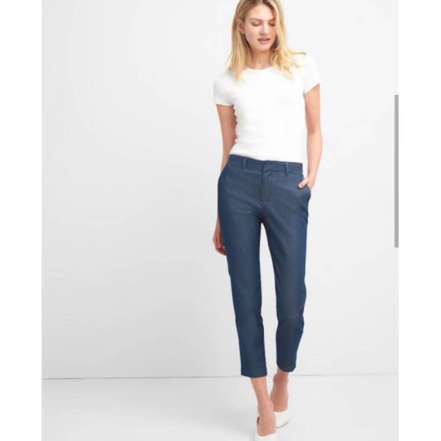 Slim city crop on sale gap