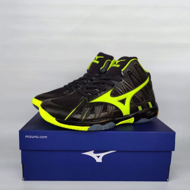 Sepatu running mizuno outlet black