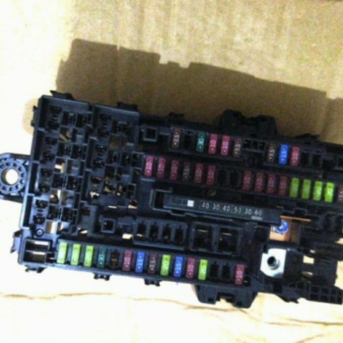 Jual fuse box sekring honda brio dan mobilio original Shopee Indonesia
