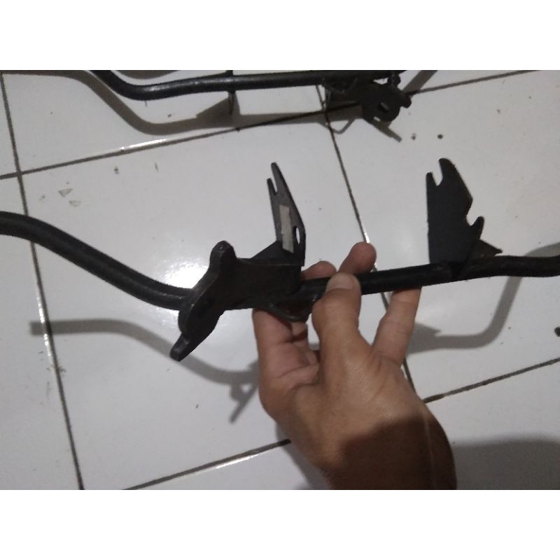 Jual Besi Barstep Besi Step Depan Suzuki A100 | Shopee Indonesia