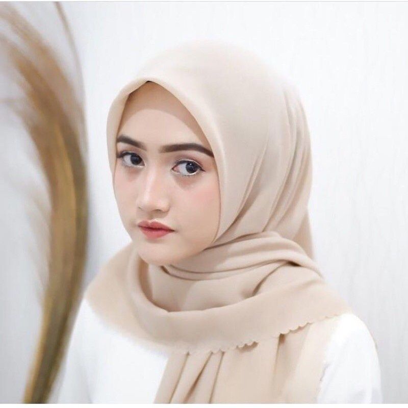 Jual Baru Kerudung Segiempat Warna Cream Hijab Jilbab Bella square