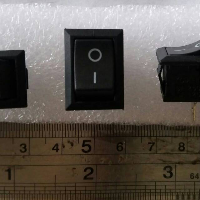 Jual Saklar ON OFF Rocker Switch KCD1-101 20 x15 hitam 6A 250VAC 2 kaki ...