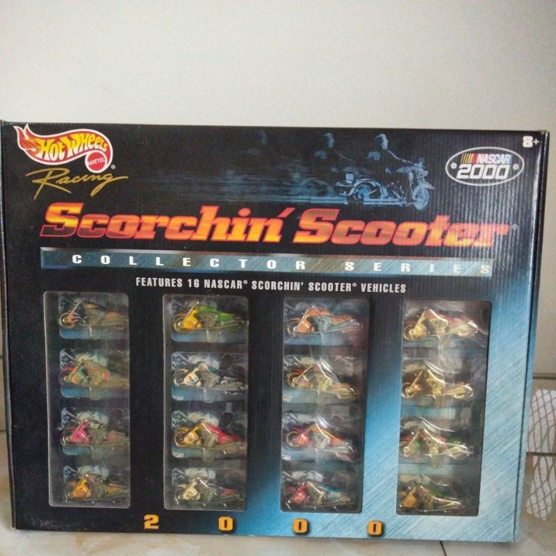 Jual hot wheels scorchin' scooter 2000 set Shopee Indonesia