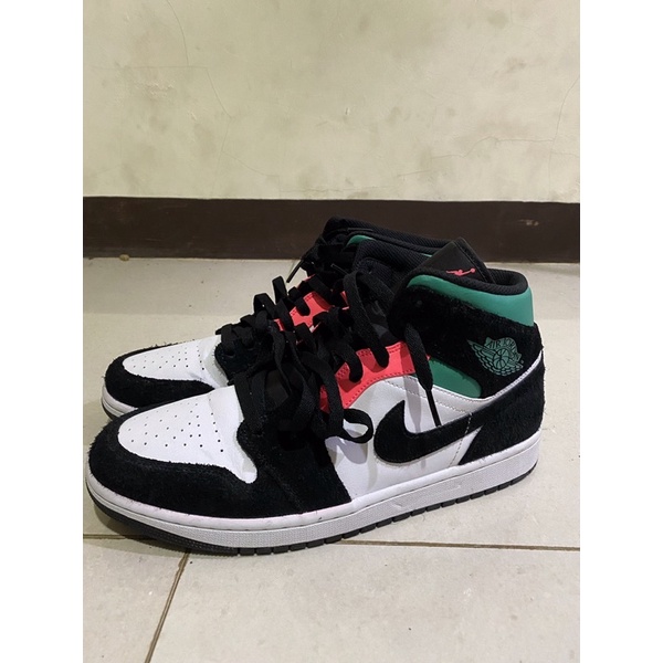 Jual Air Jordan 1 Mid SE Original | Shopee Indonesia