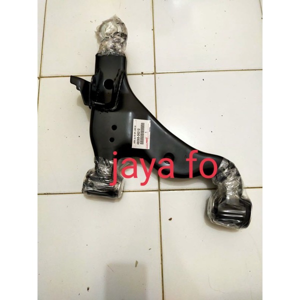 Jual lower arm bawah Toyota Innova original sebelah kanan | Shopee ...