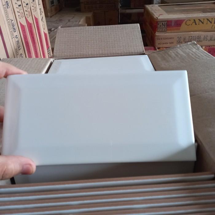 Jual KERAMIK BEVEL - KERAMIK DINDING 10X20 - KERAMIK DINDING DAPUR